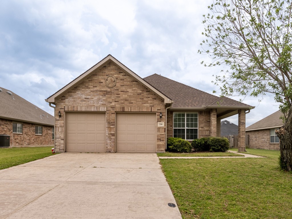 210 Silver Spur Drive Waxahachie TX 75165