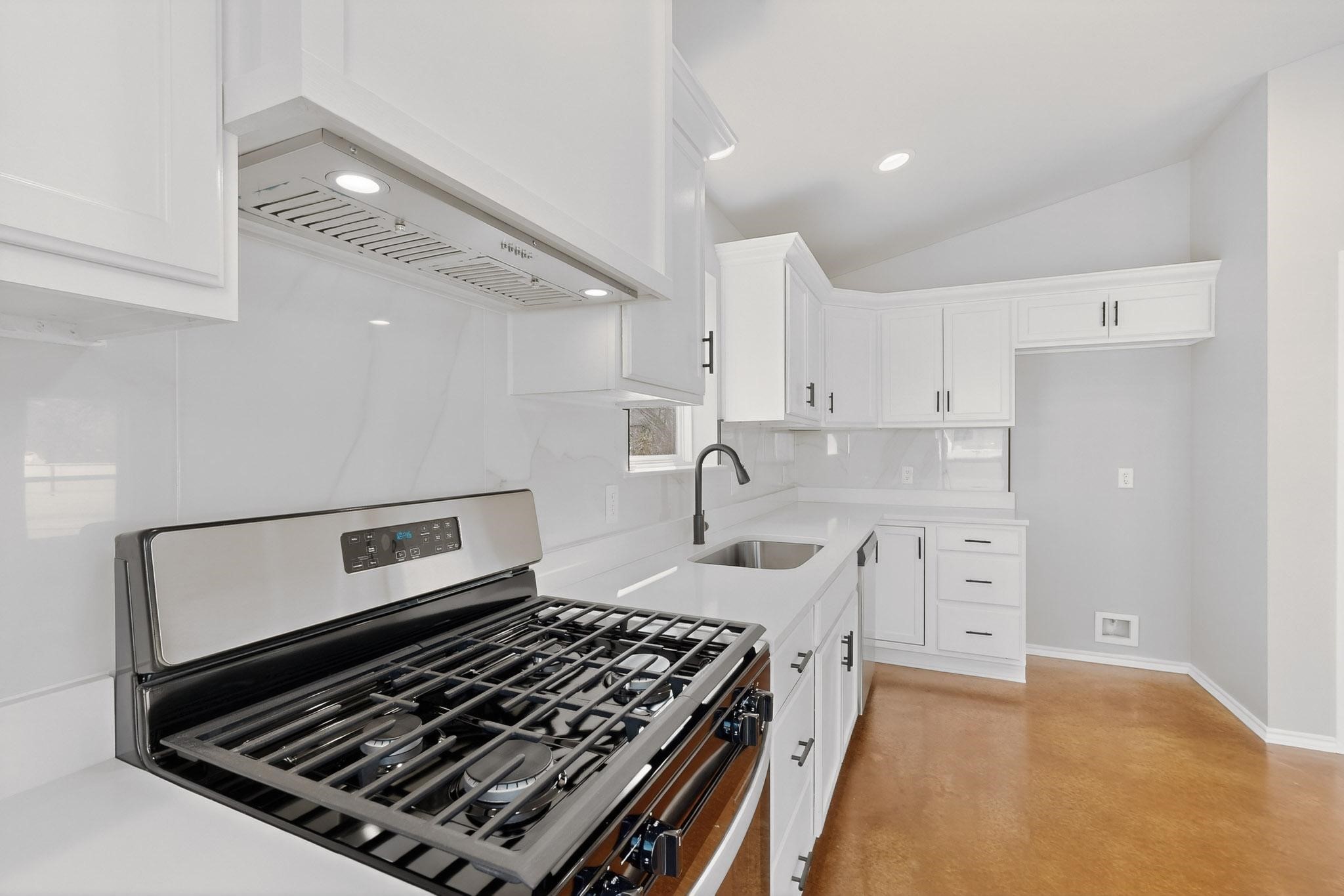 1471 W Kaufman Street Paris TX 75460