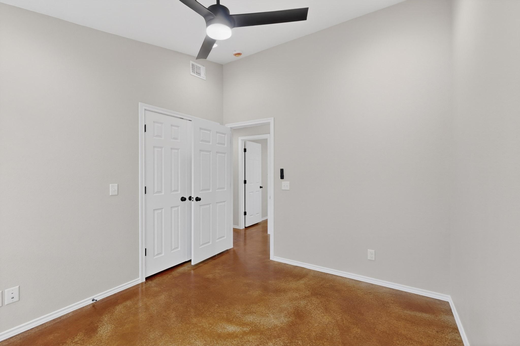 1471 W Kaufman Street Paris TX 75460