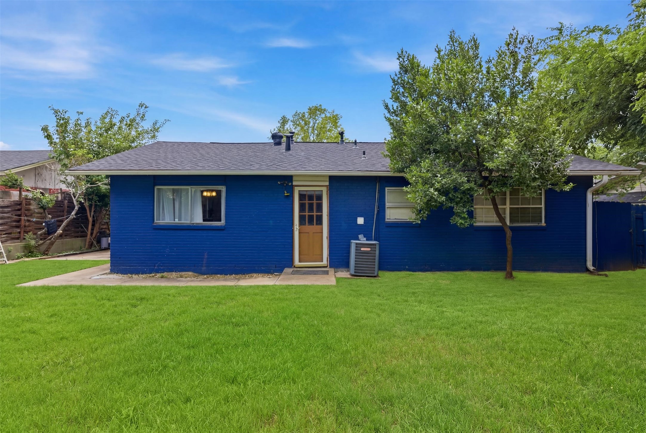 2729 Posey Drive Irving TX 75062