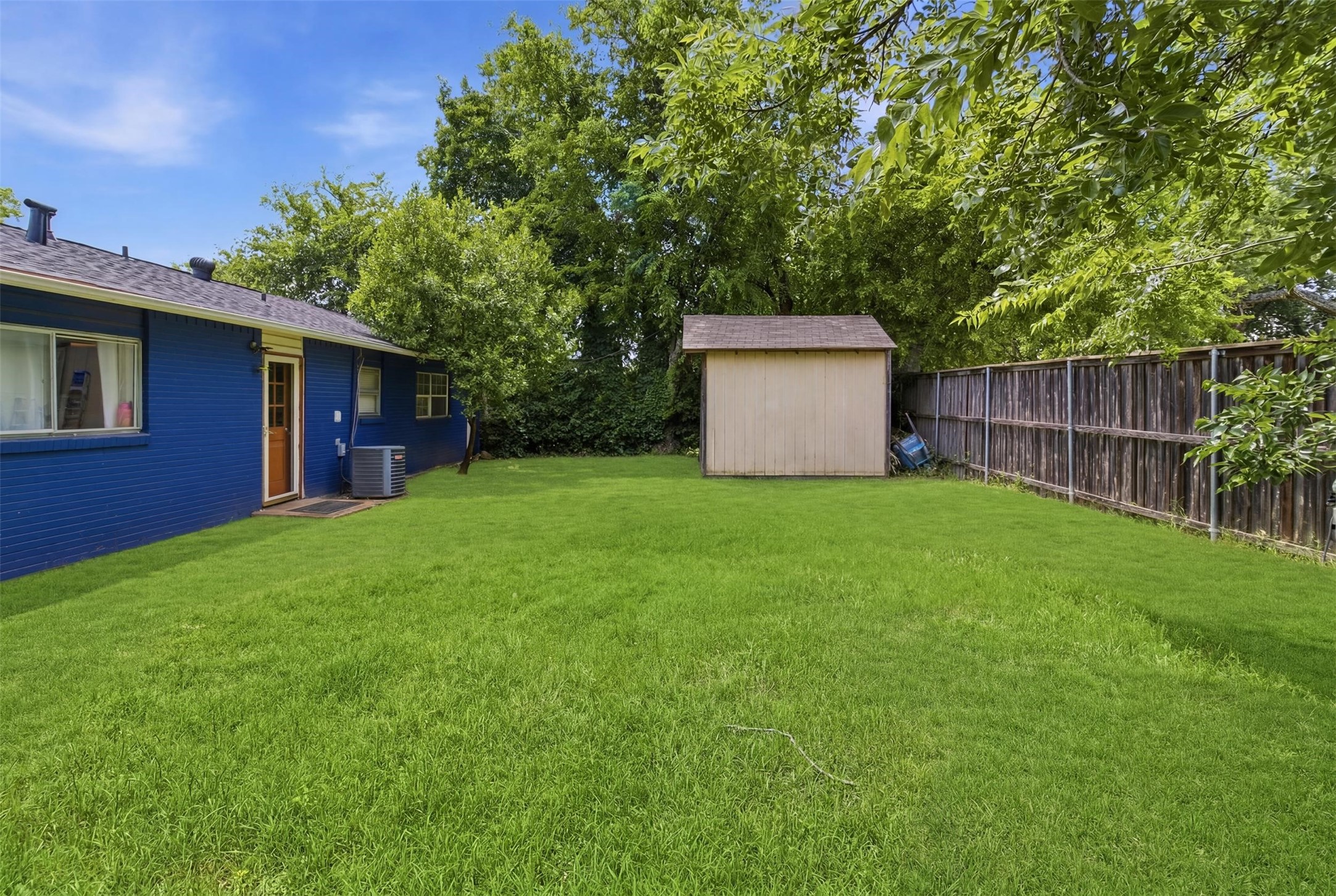 2729 Posey Drive Irving TX 75062