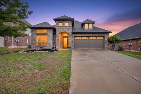 1227 Belle Meade Way Burleson TX 76028