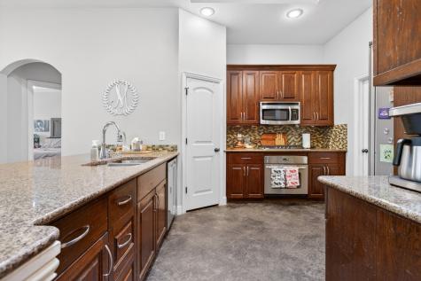 1227 Belle Meade Way Burleson TX 76028