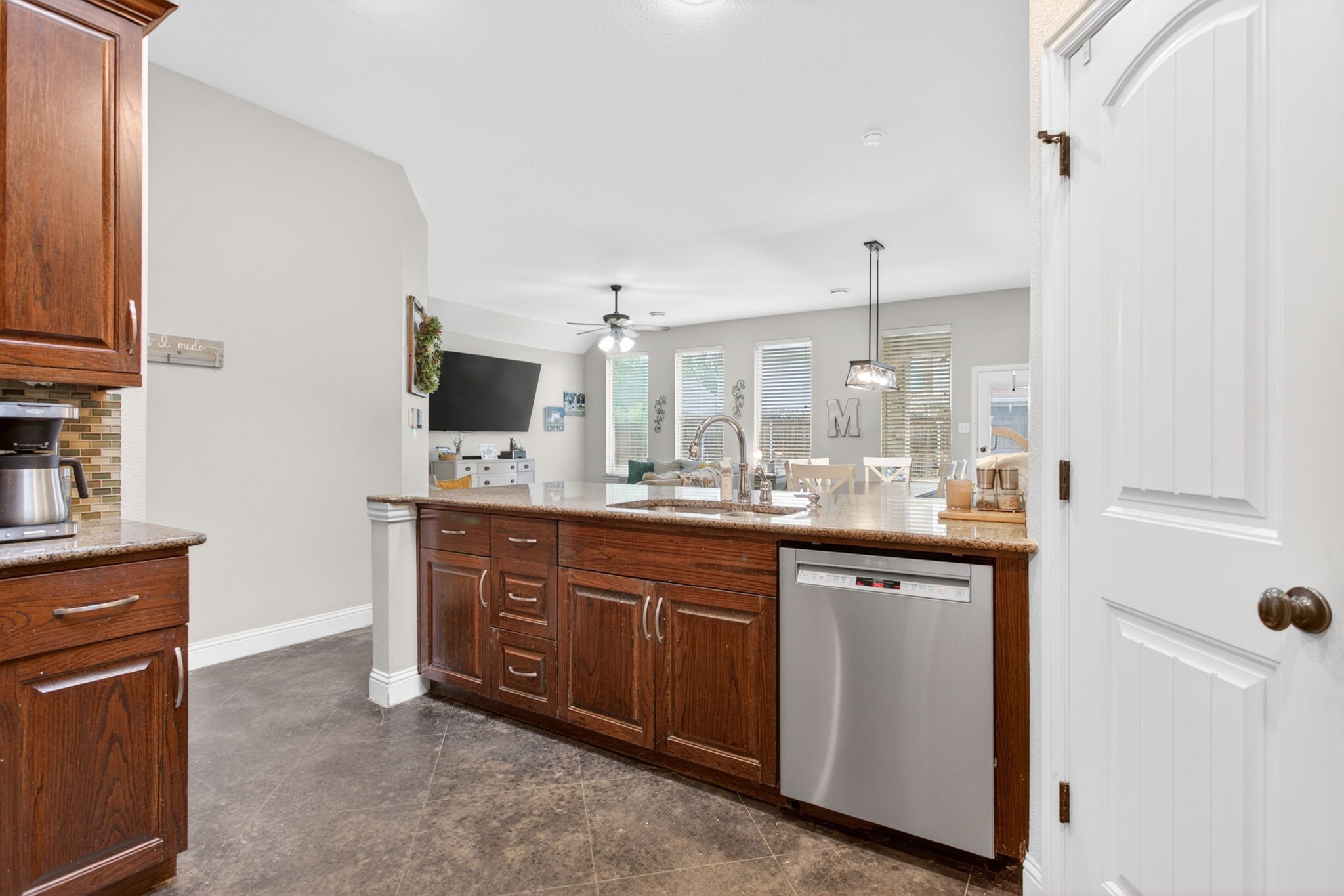 1227 Belle Meade Way Burleson TX 76028