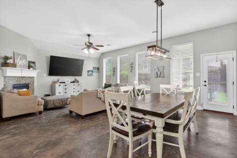 1227 Belle Meade Way Burleson TX 76028