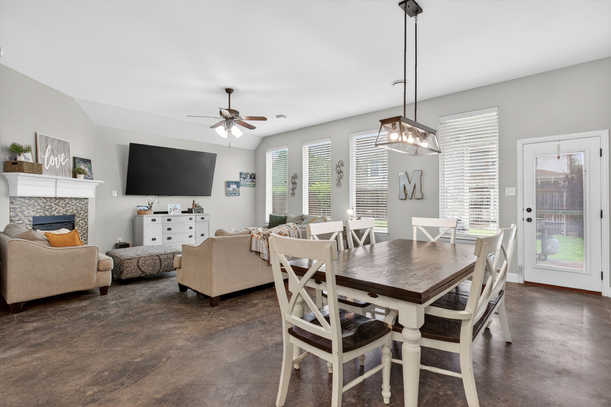 1227 Belle Meade Way Burleson TX 76028