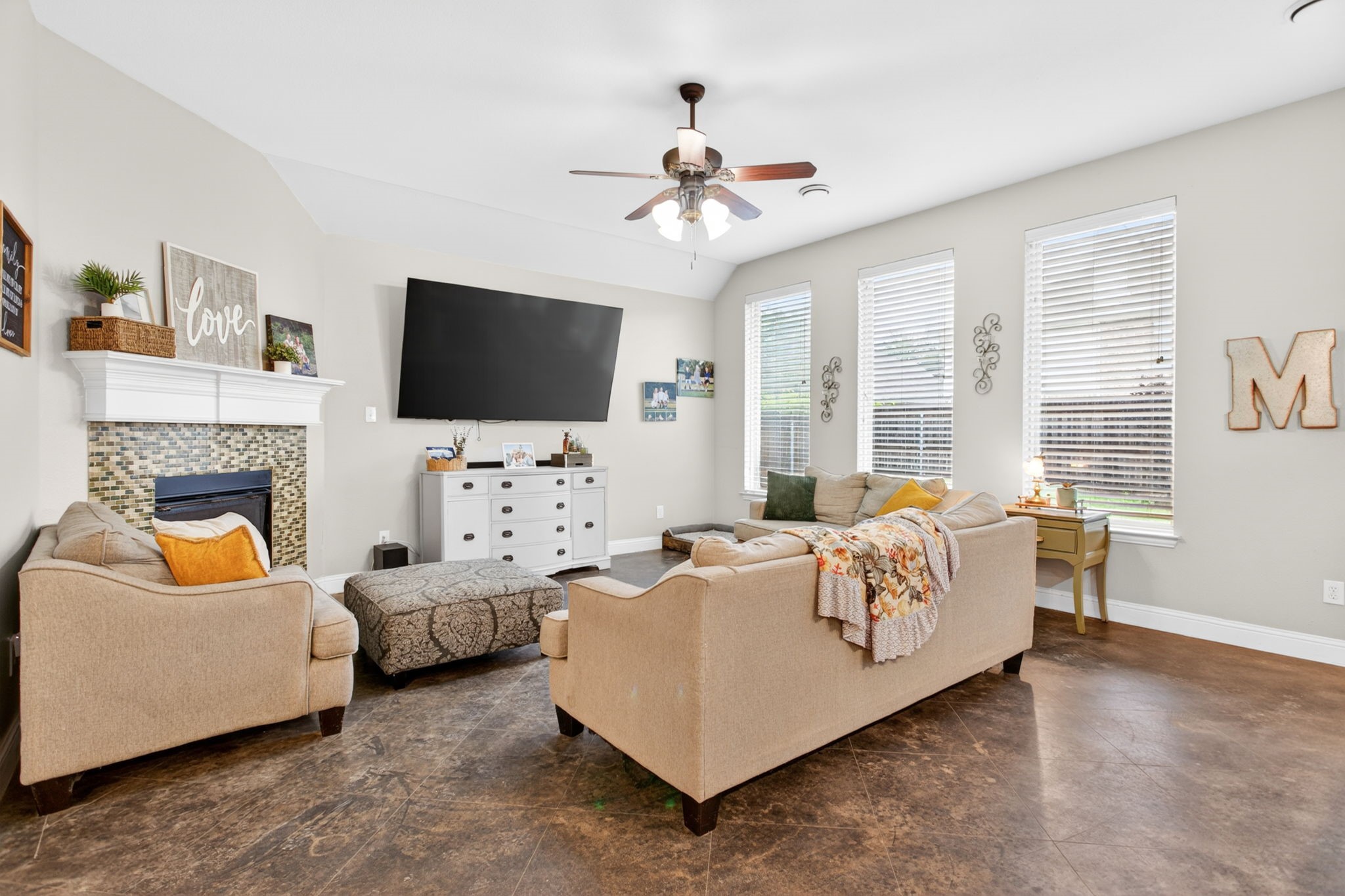 1227 Belle Meade Way Burleson TX 76028