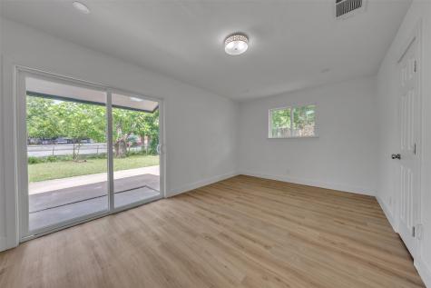 3265 Earle Drive Haltom City TX 76117