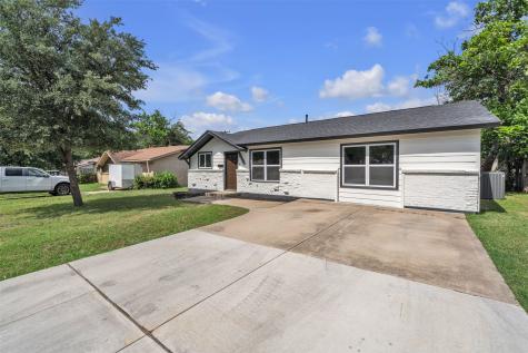 3265 Earle Drive Haltom City TX 76117