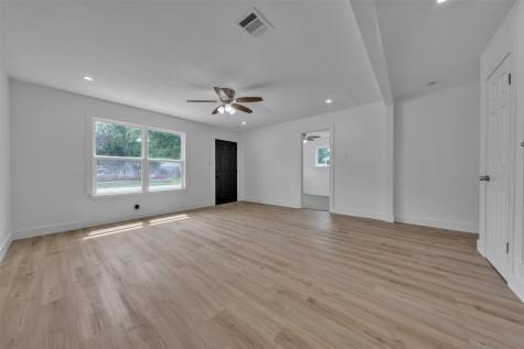 3265 Earle Drive Haltom City TX 76117