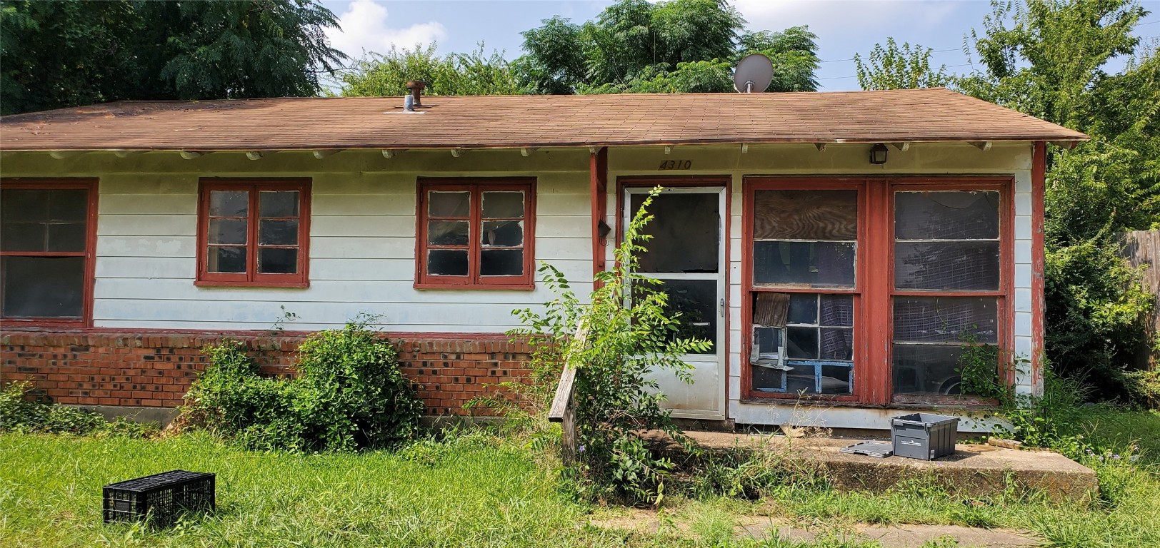 4310 Hensley Court Dallas TX 75211