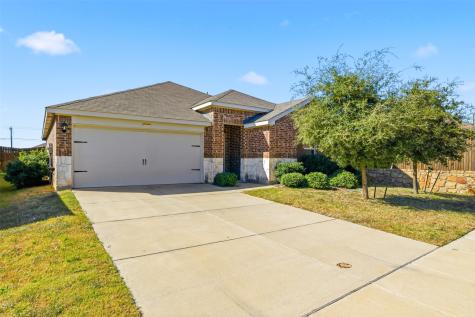 1513 Stinnett Drive Forney TX 75126