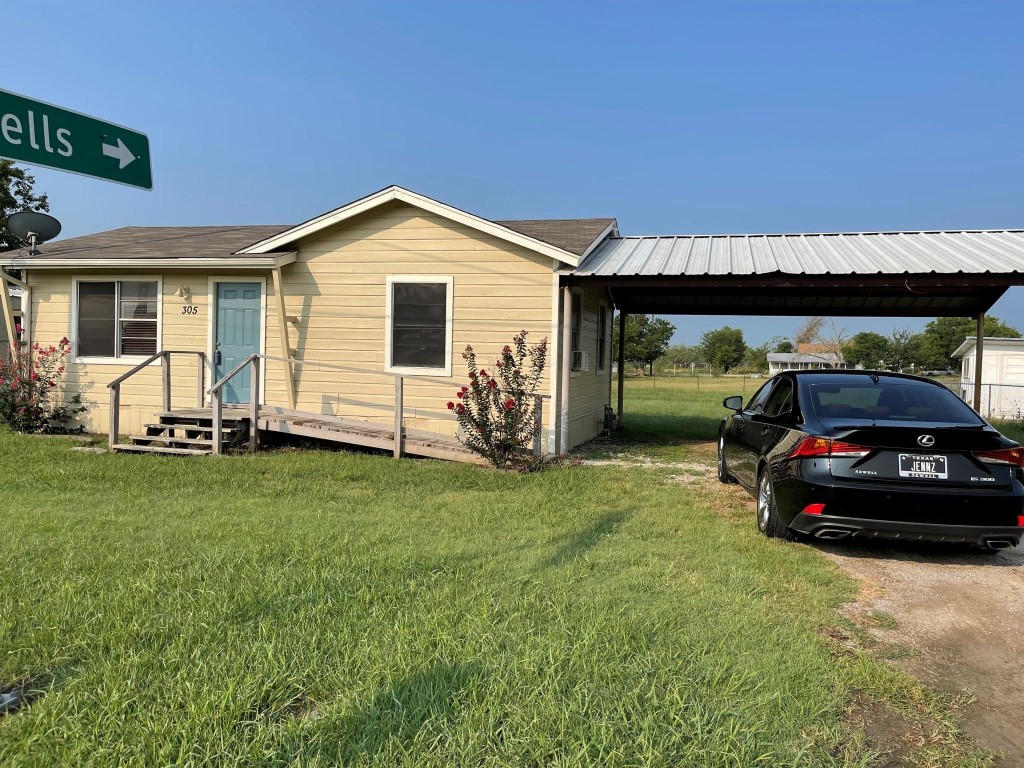 305 N Plum Street Millsap TX 76066