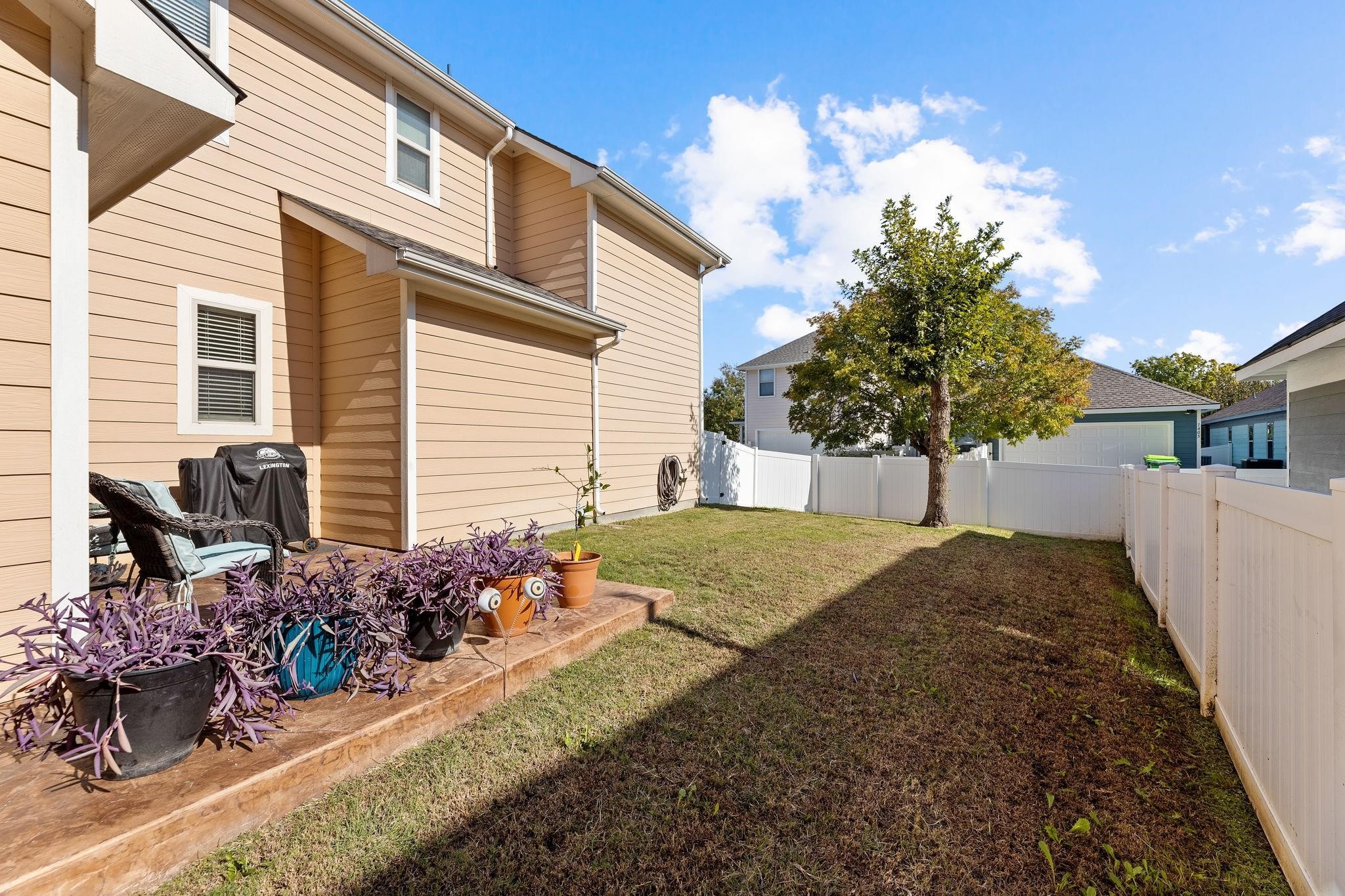 1424 Live Oak Lane Savannah TX 76227