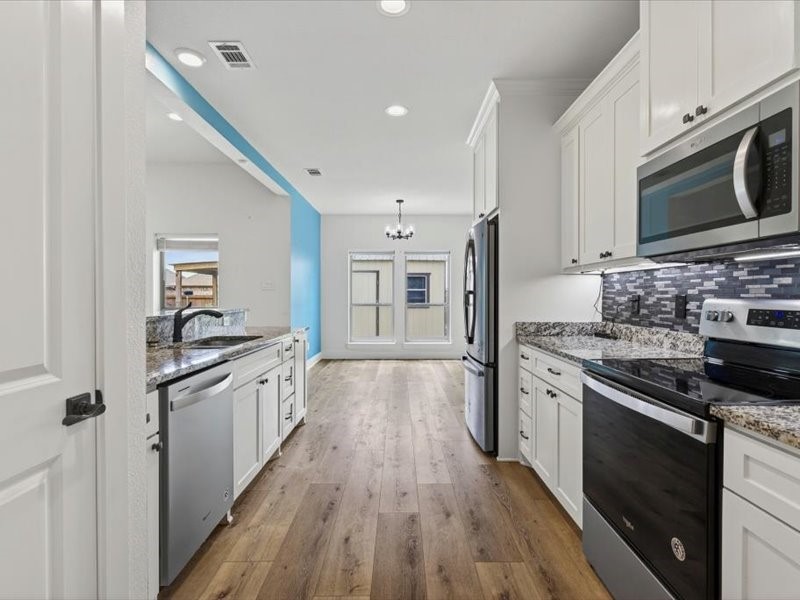 2112 Cole Street Mabank TX 75147
