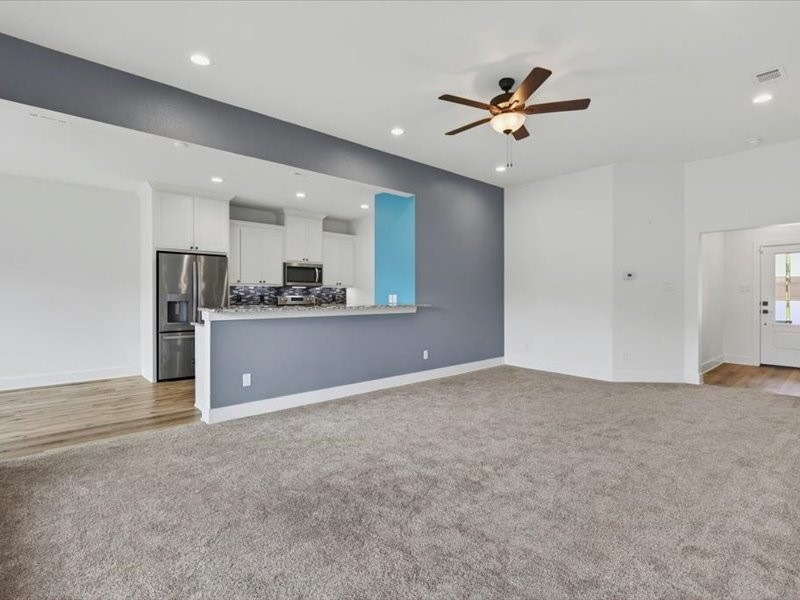 2112 Cole Street Mabank TX 75147
