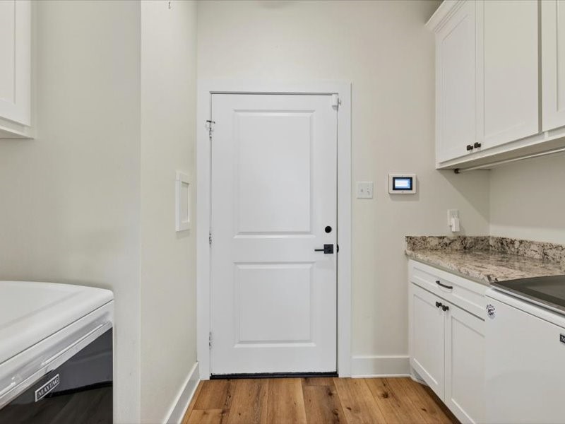 2112 Cole Street Mabank TX 75147