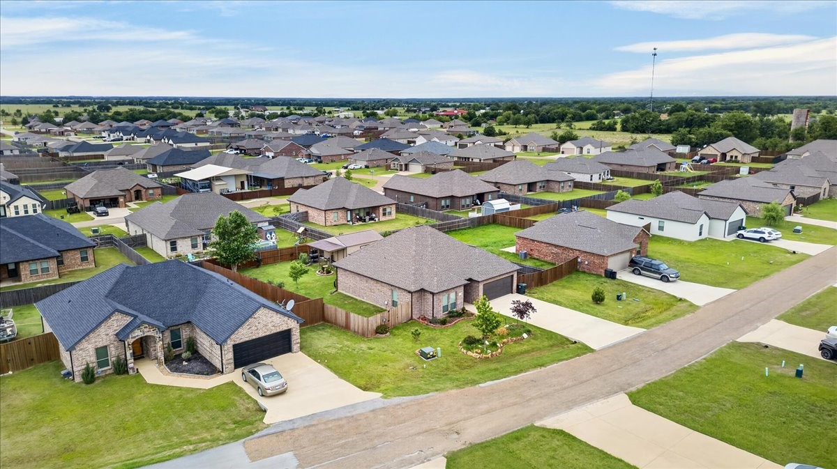 2112 Cole Street Mabank TX 75147