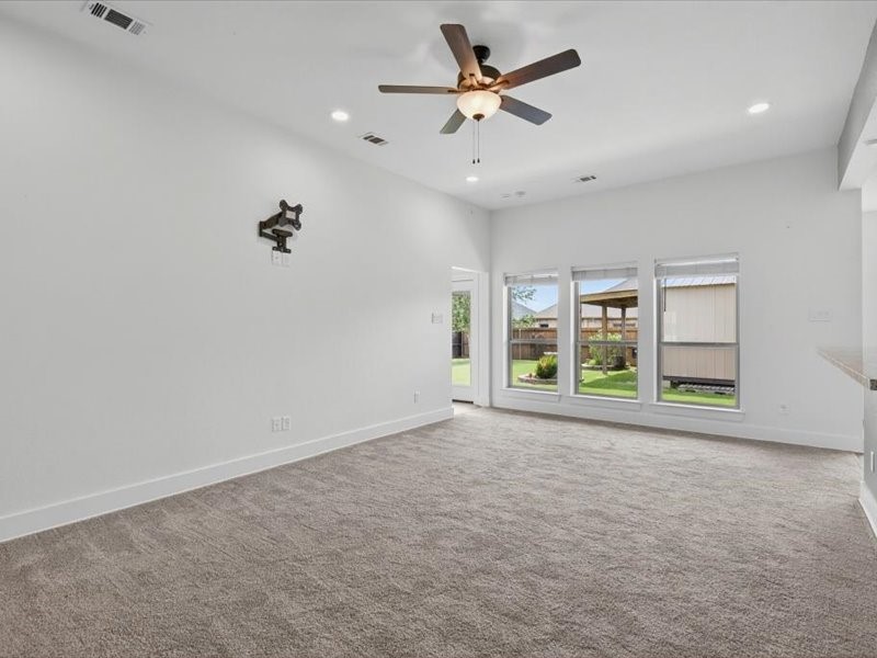 2112 Cole Street Mabank TX 75147