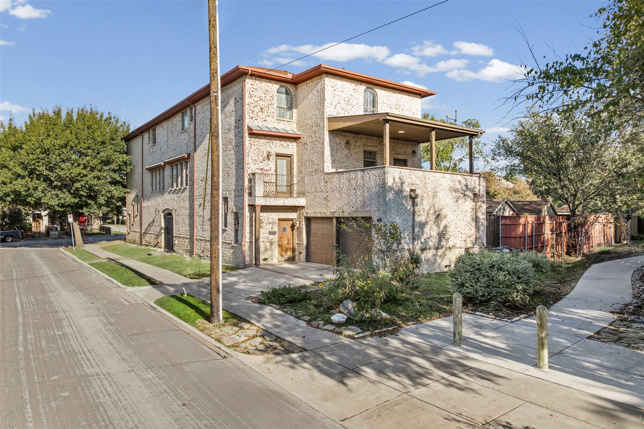 5100 Mission Avenue Dallas TX 75206