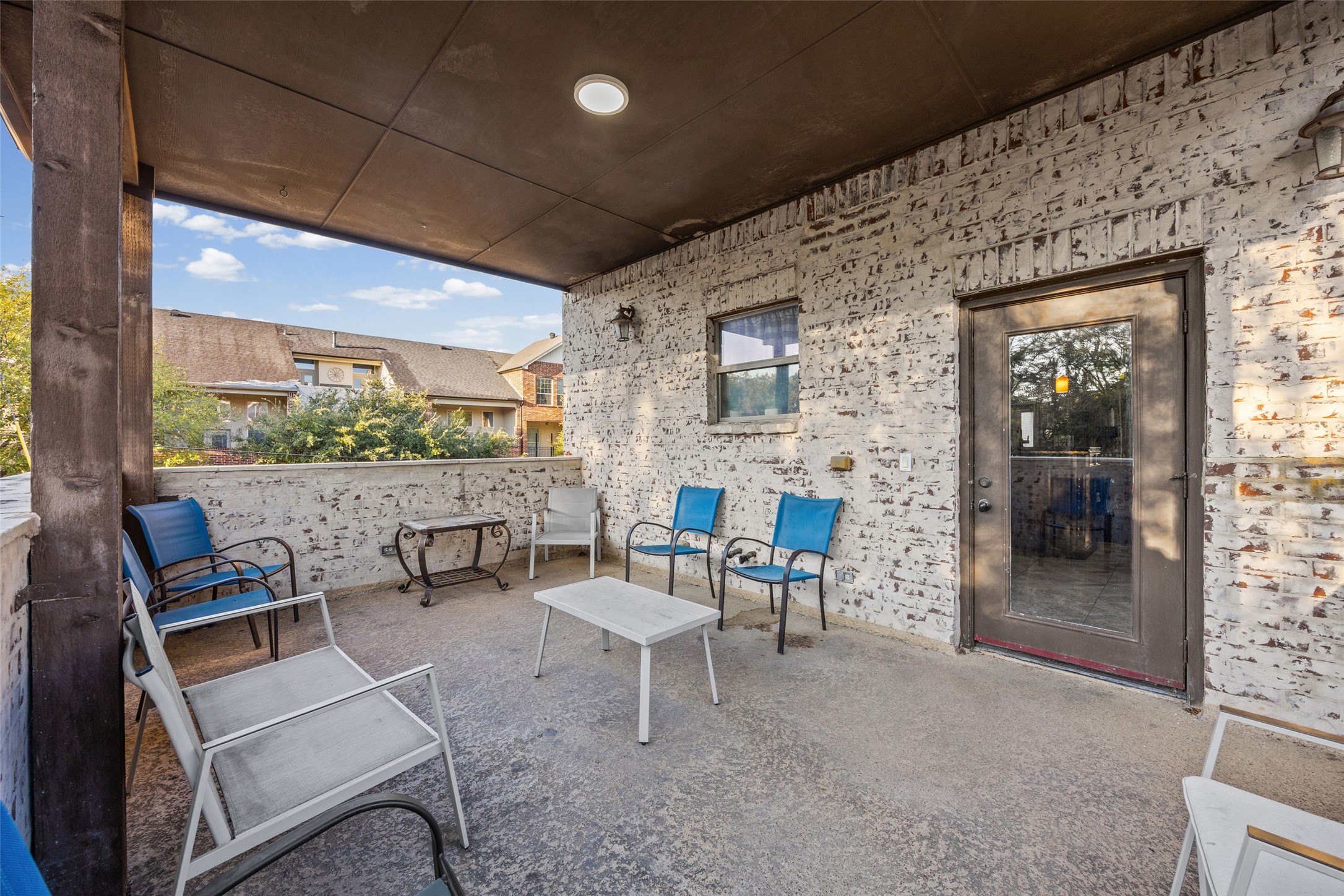 5100 Mission Avenue Dallas TX 75206