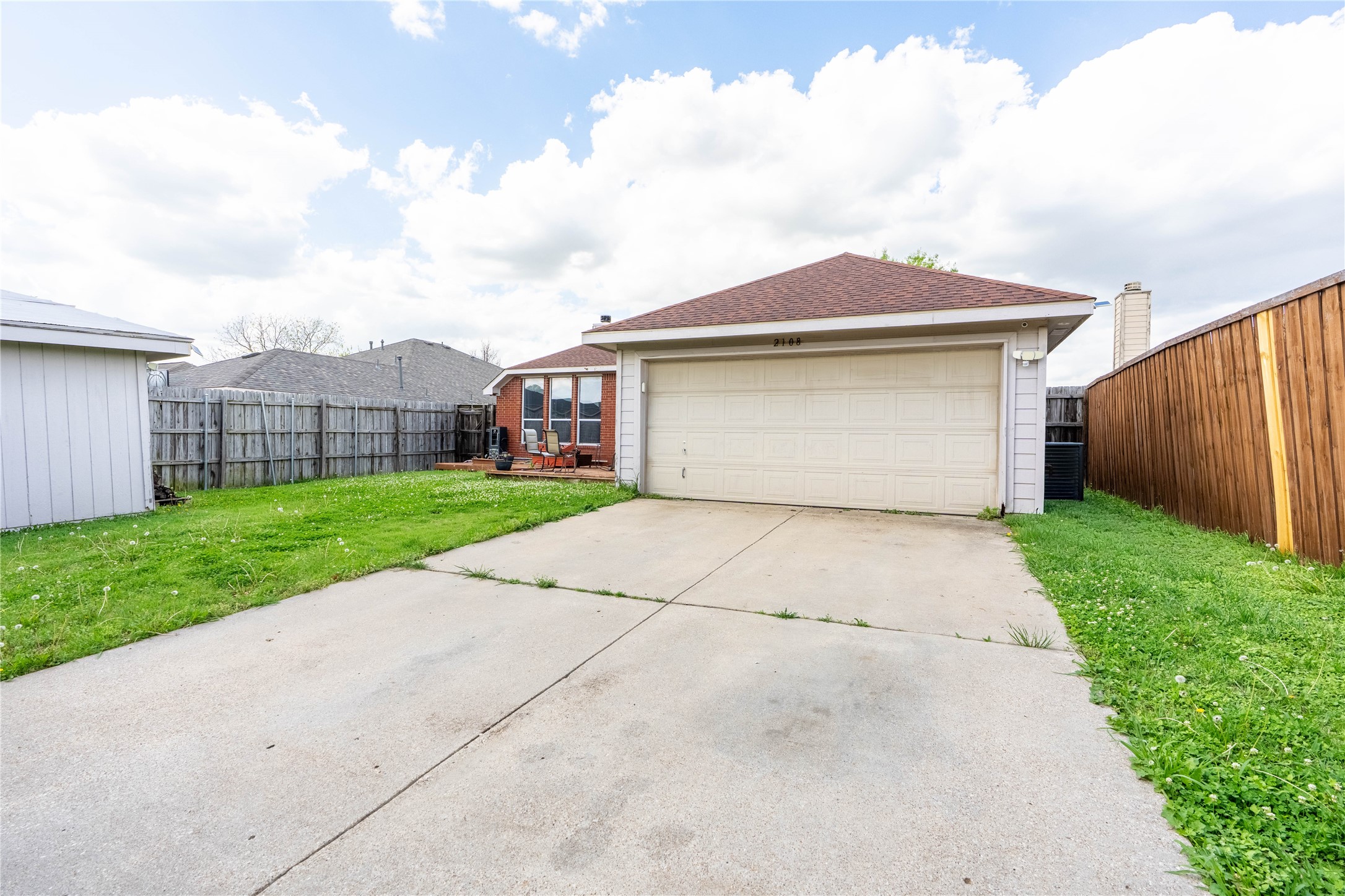 2108 Acorn Grove Mesquite TX 75181