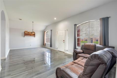 2108 Acorn Grove Mesquite TX 75181