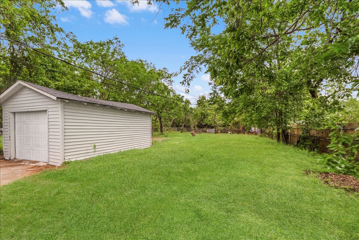3675 Reed Street Fort Worth TX 76119