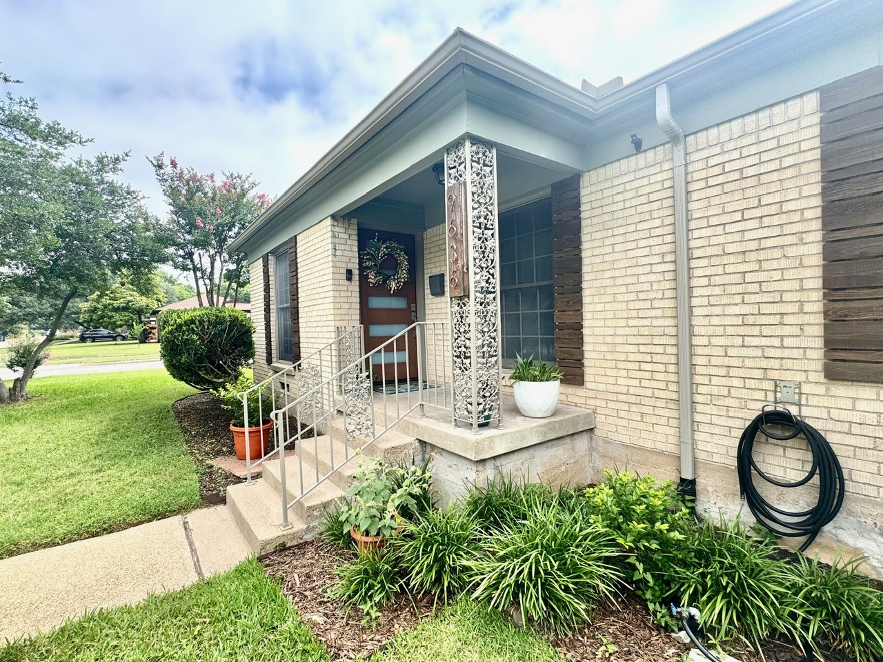 9636 Carnegie Drive Dallas TX 75228