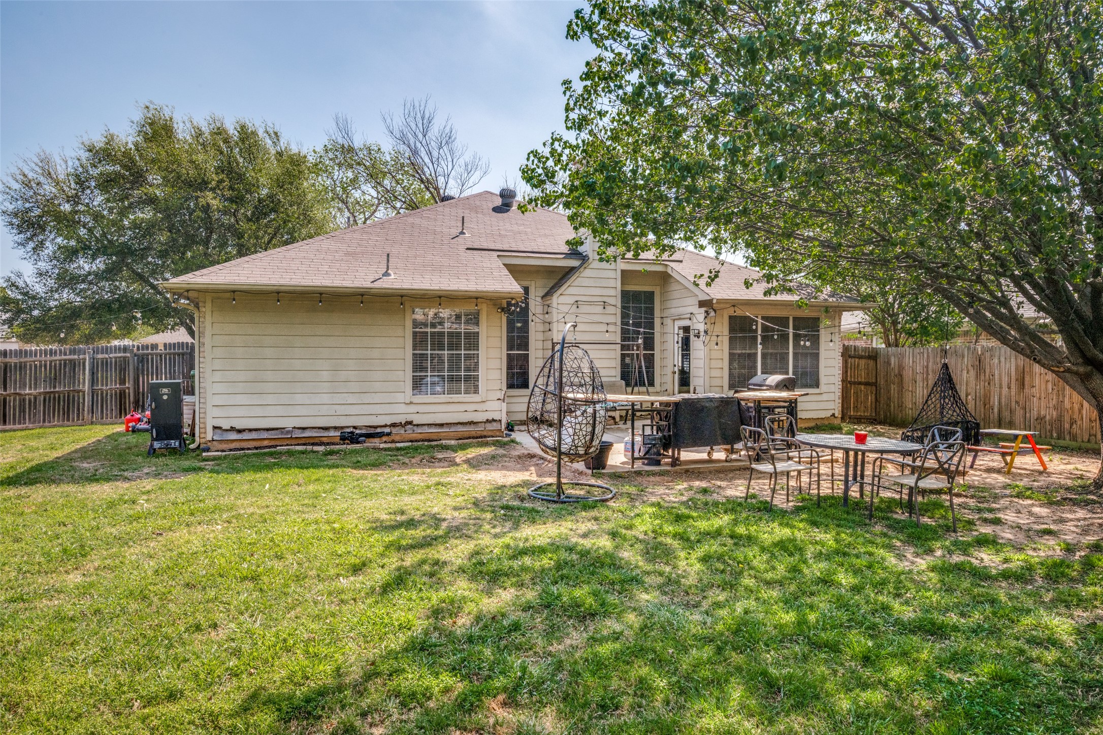 745 Winding Oak Lake Dallas TX 75065