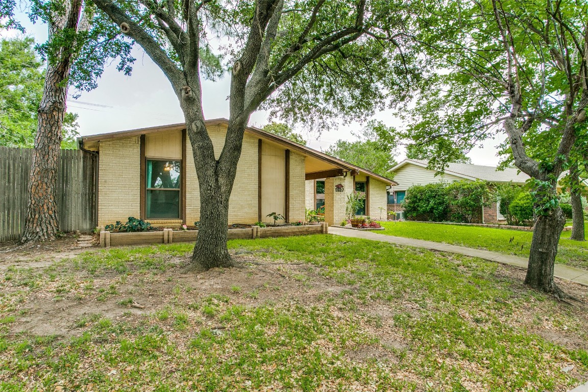 1407 Carnation Drive Lewisville TX 75067