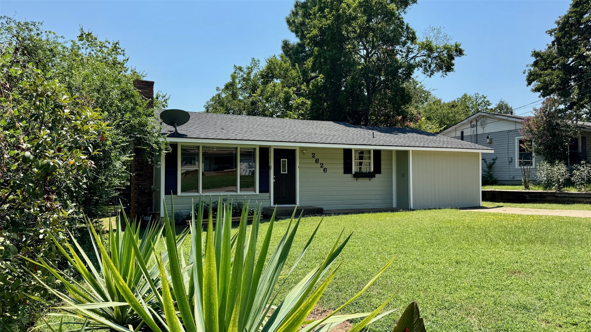 2626 W Washington Street Denison TX 75020