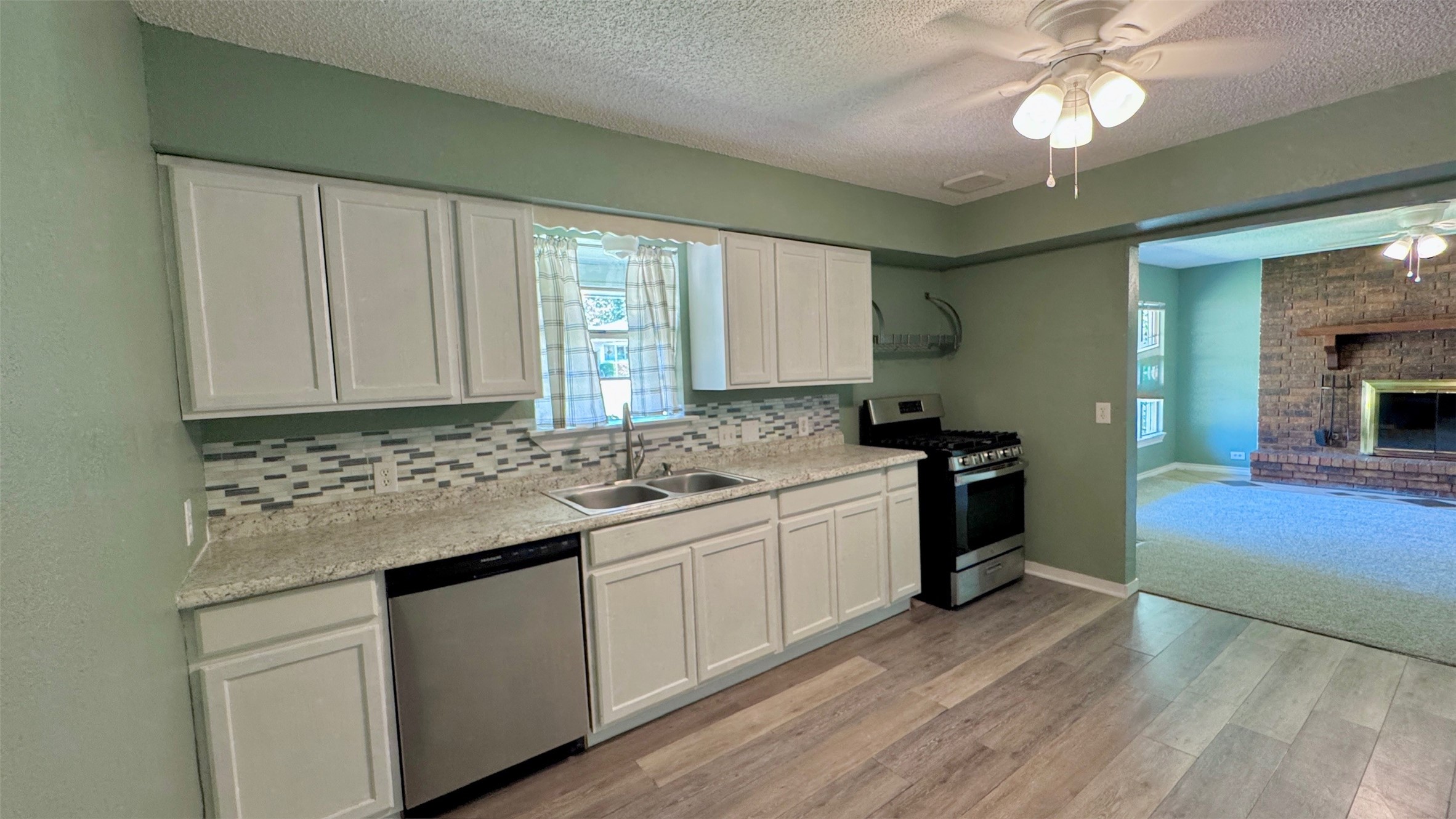 2626 W Washington Street Denison TX 75020