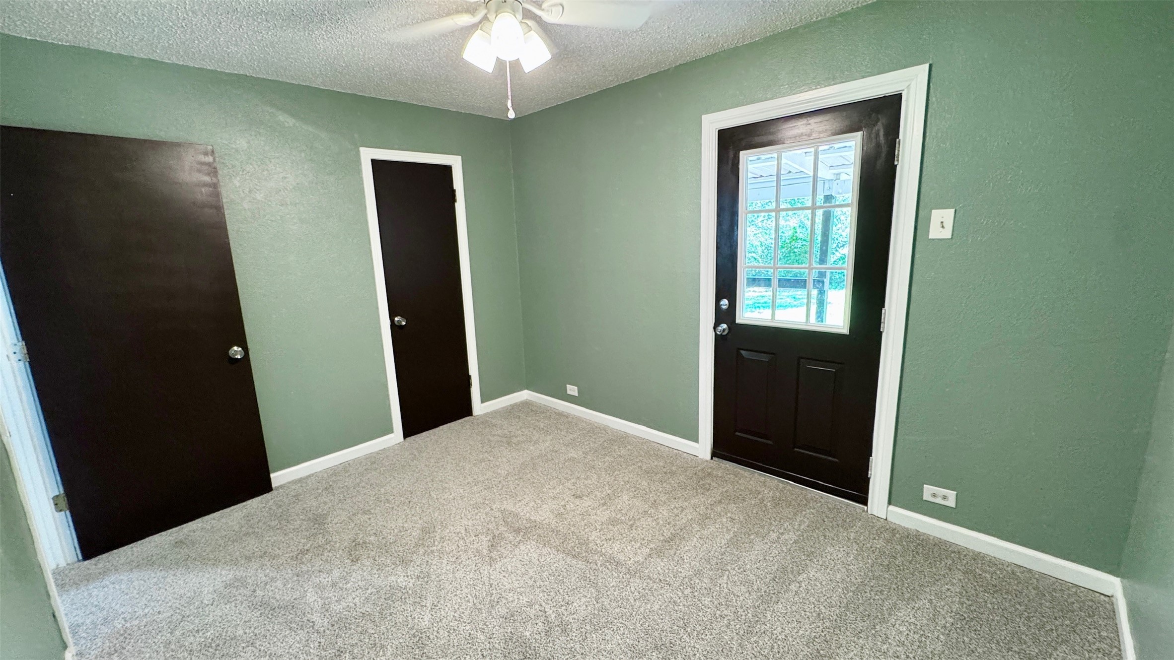 2626 W Washington Street Denison TX 75020