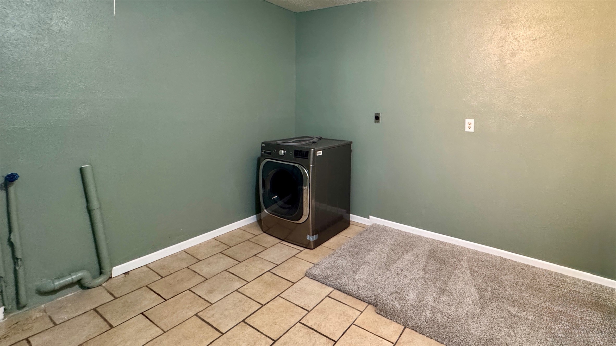 2626 W Washington Street Denison TX 75020