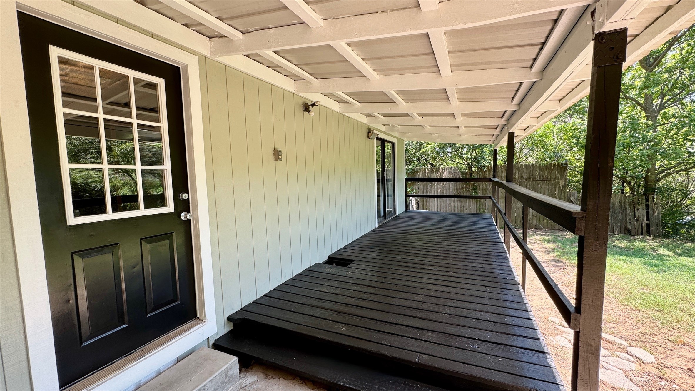 2626 W Washington Street Denison TX 75020