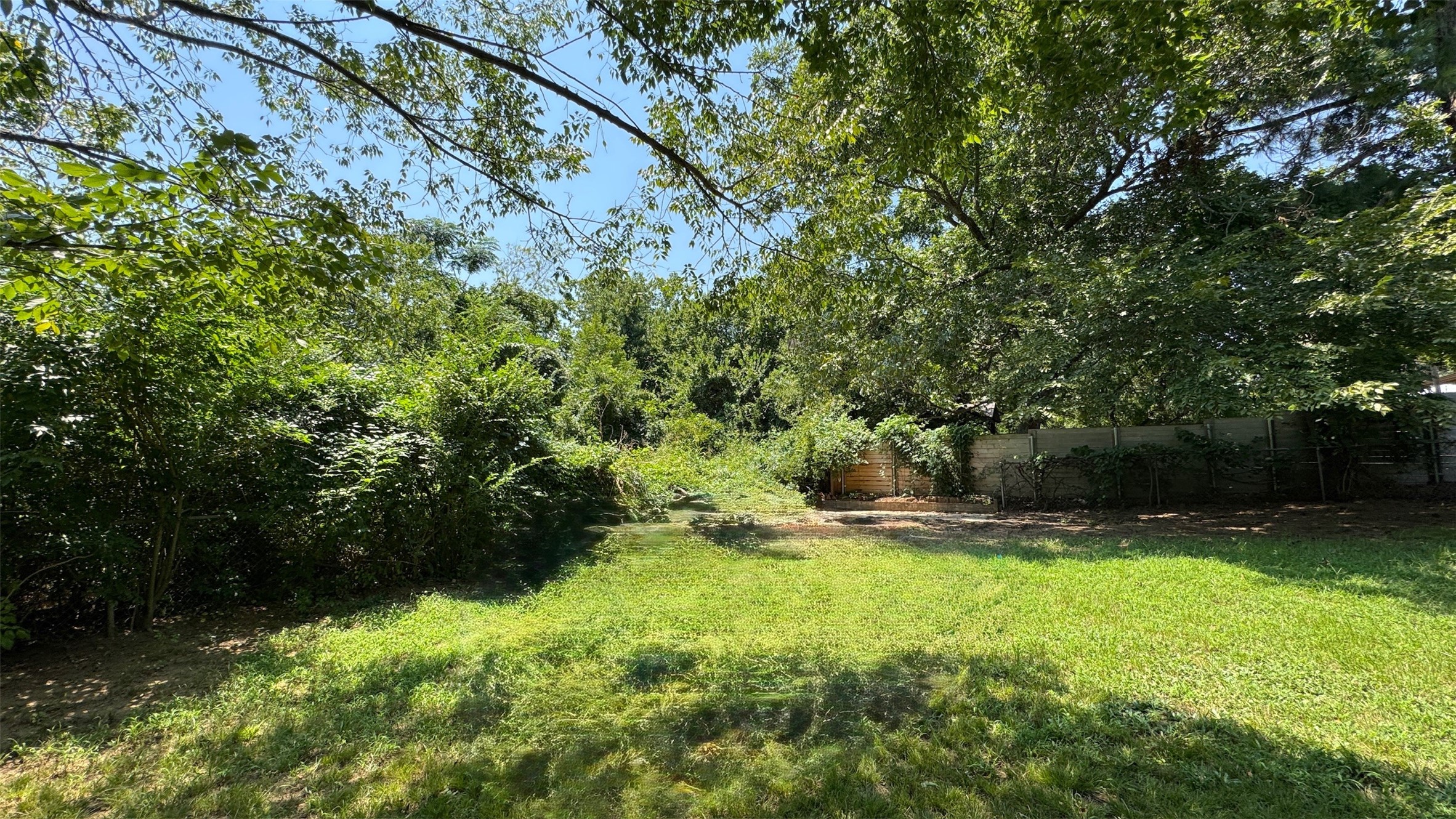 2626 W Washington Street Denison TX 75020