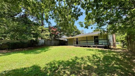 2626 W Washington Street Denison TX 75020