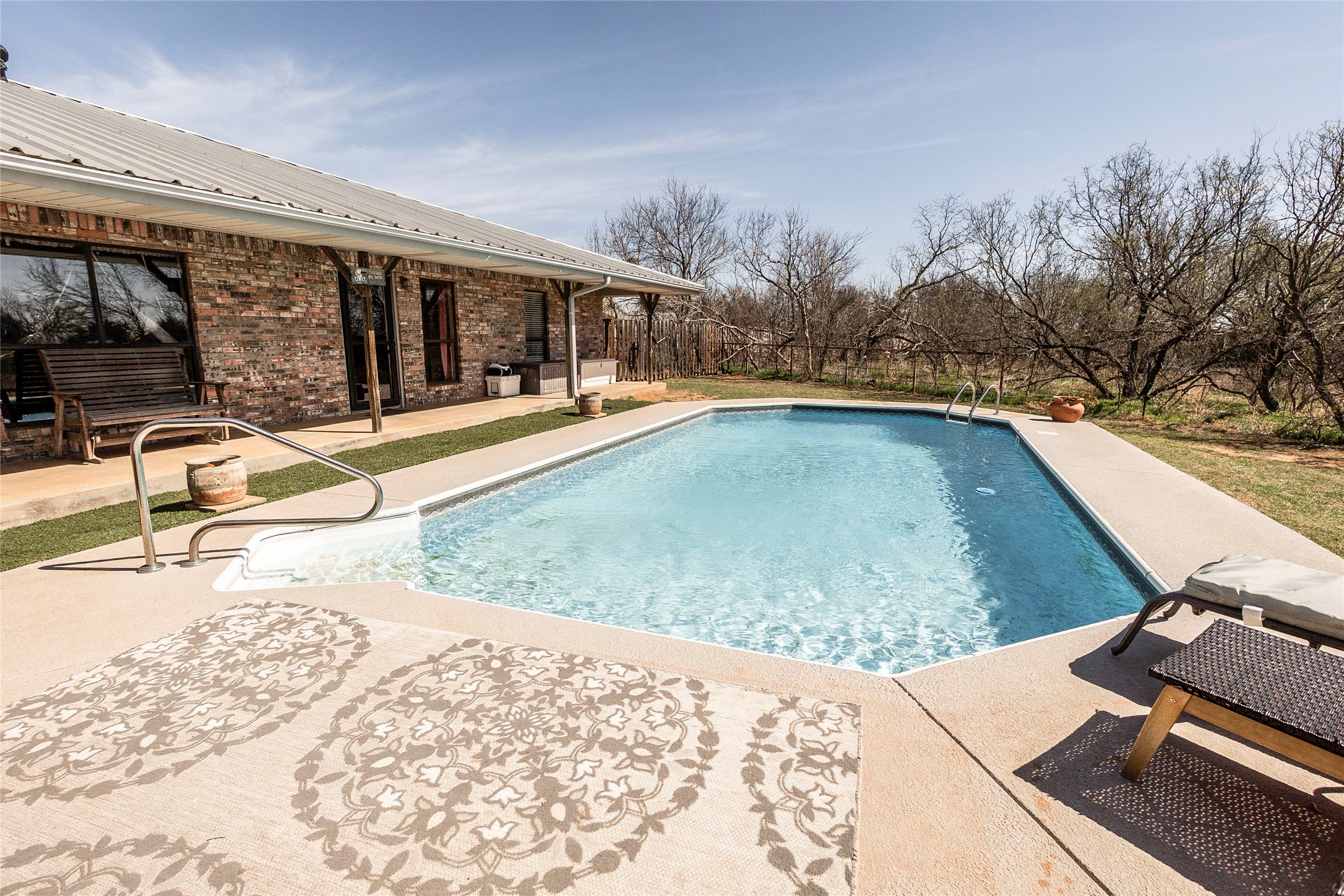 1007 W South Street Henrietta TX 76365