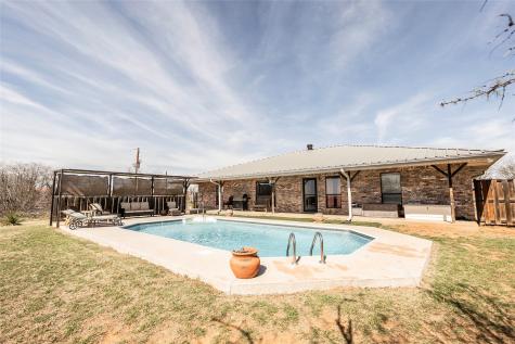 1007 W South Street Henrietta TX 76365