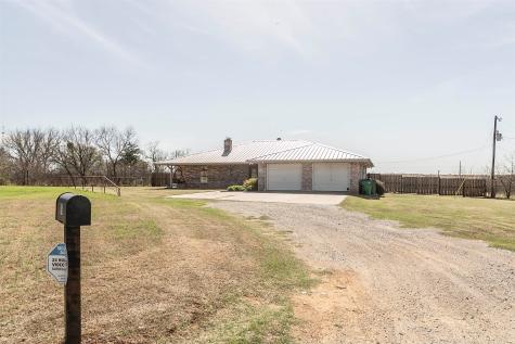 1007 W South Street Henrietta TX 76365