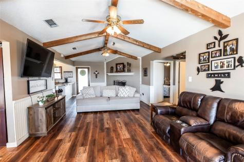 1007 W South Street Henrietta TX 76365