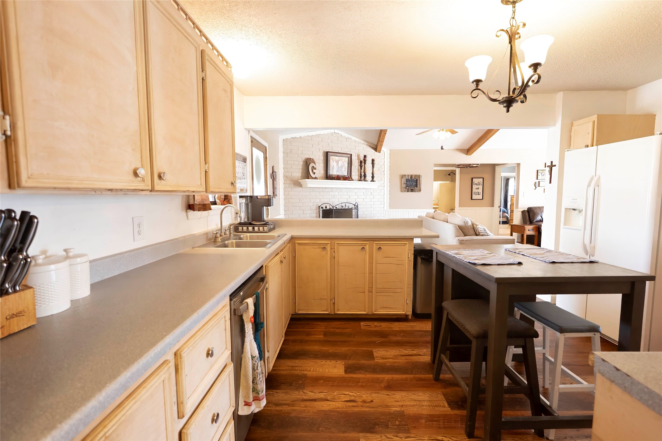 1007 W South Street Henrietta TX 76365
