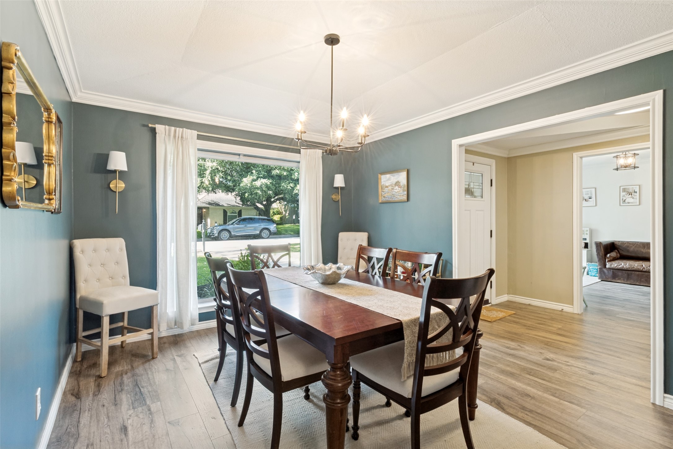 6818 Truxton Drive Dallas TX 75231