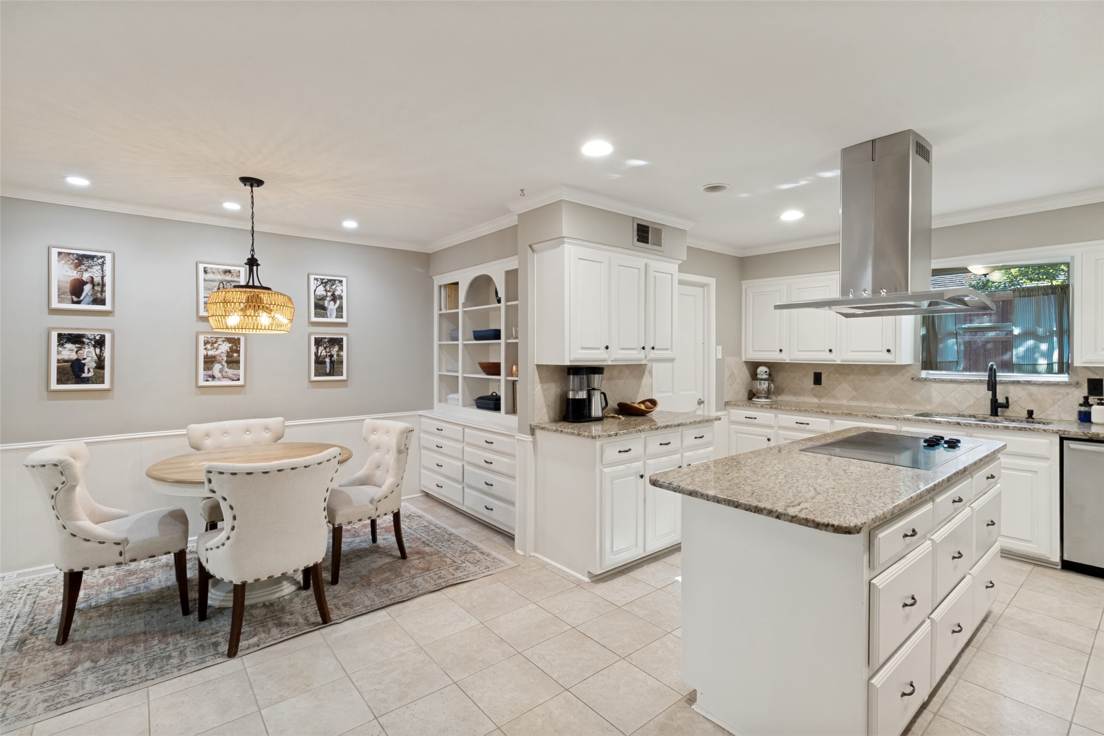 6818 Truxton Drive Dallas TX 75231