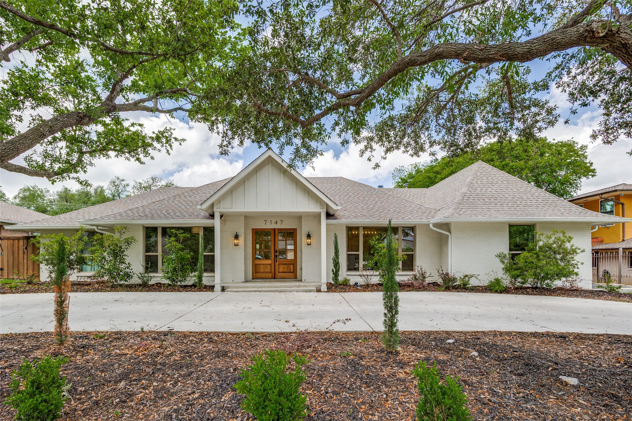 7147 Lakehurst Avenue Dallas TX 75230