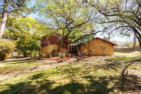 1446 Cardinal Creek Drive Duncanville TX 75137