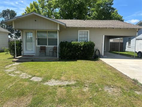 1711 Redwood Drive Cleburne TX 76033