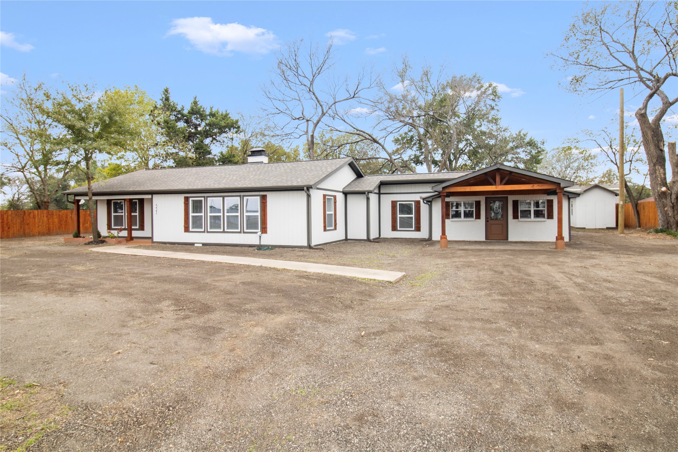 521 S Main Street Dawson TX 76639