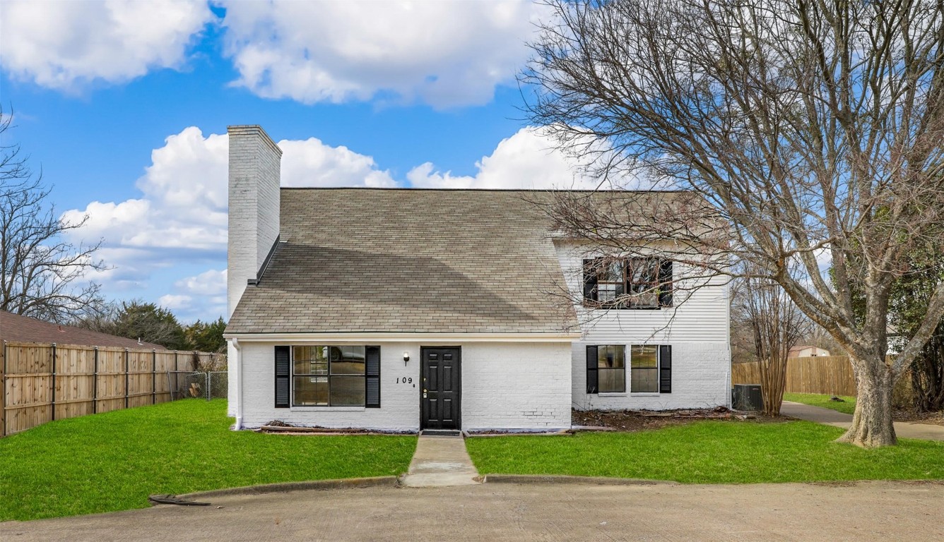 109 Creekview Drive W Red Oak TX 75154